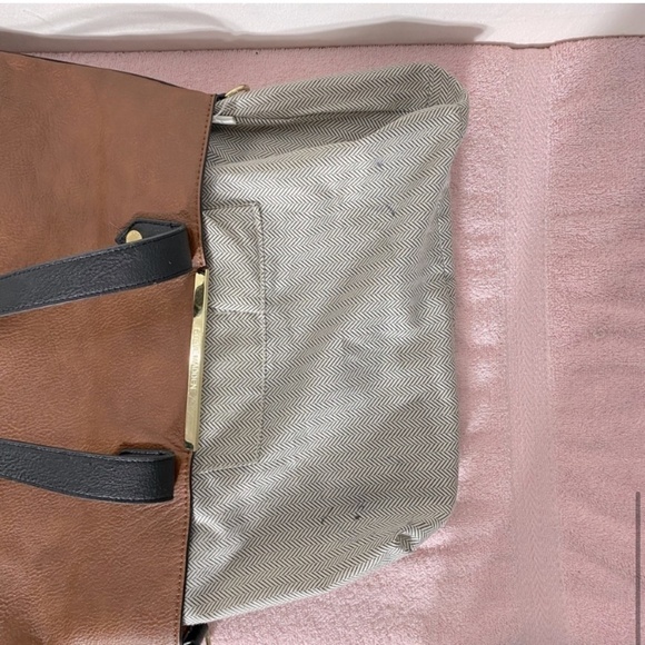 SOLD-Steve Madden Two Tone Brown Tan Leather Tote Bag Shoulder Bag - Picture 10 of 16